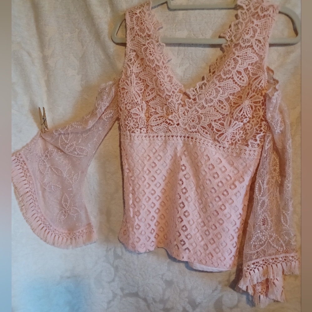 Elegant Peach Venus Lace Women's Top